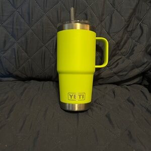 Yeti Rambler 25 oz Straw Mug, Chartreuse